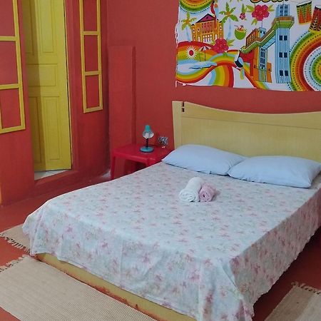 Perto Do Aeroporto De Salvador - Dona Pitanga Hostel Lauro de Freitas Exteriör bild