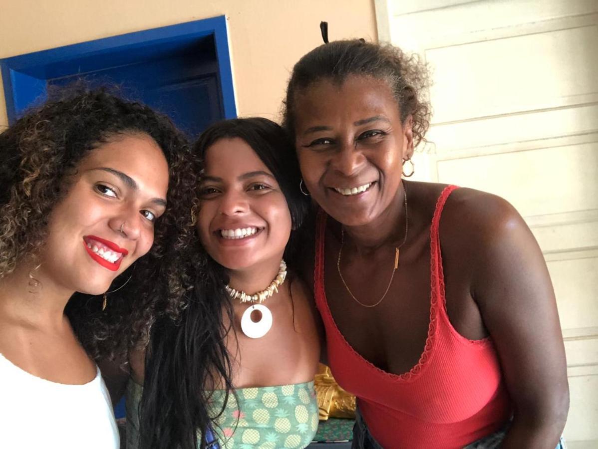 Perto Do Aeroporto De Salvador - Dona Pitanga Hostel Lauro de Freitas Exteriör bild