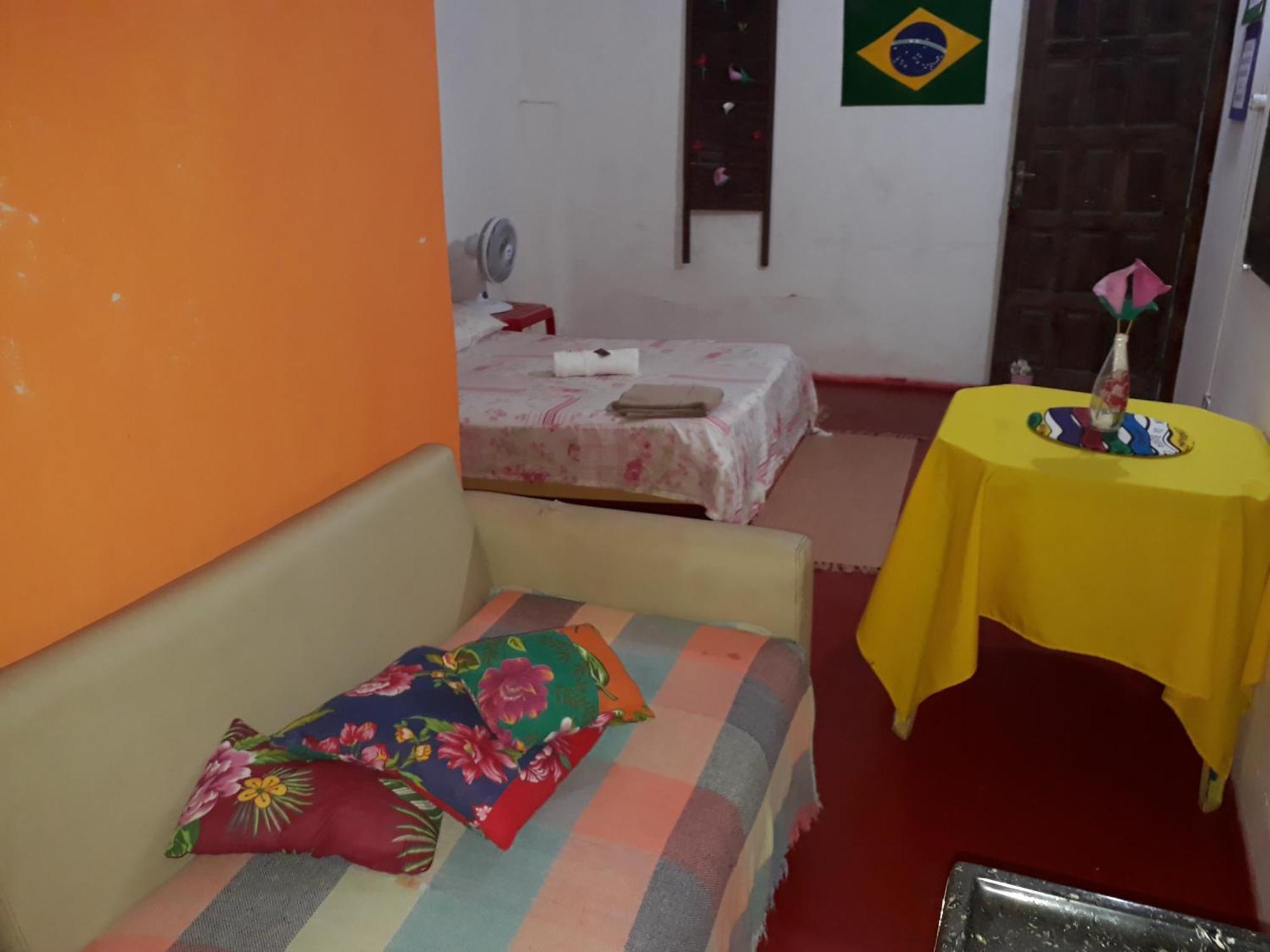 Perto Do Aeroporto De Salvador - Dona Pitanga Hostel Lauro de Freitas Exteriör bild