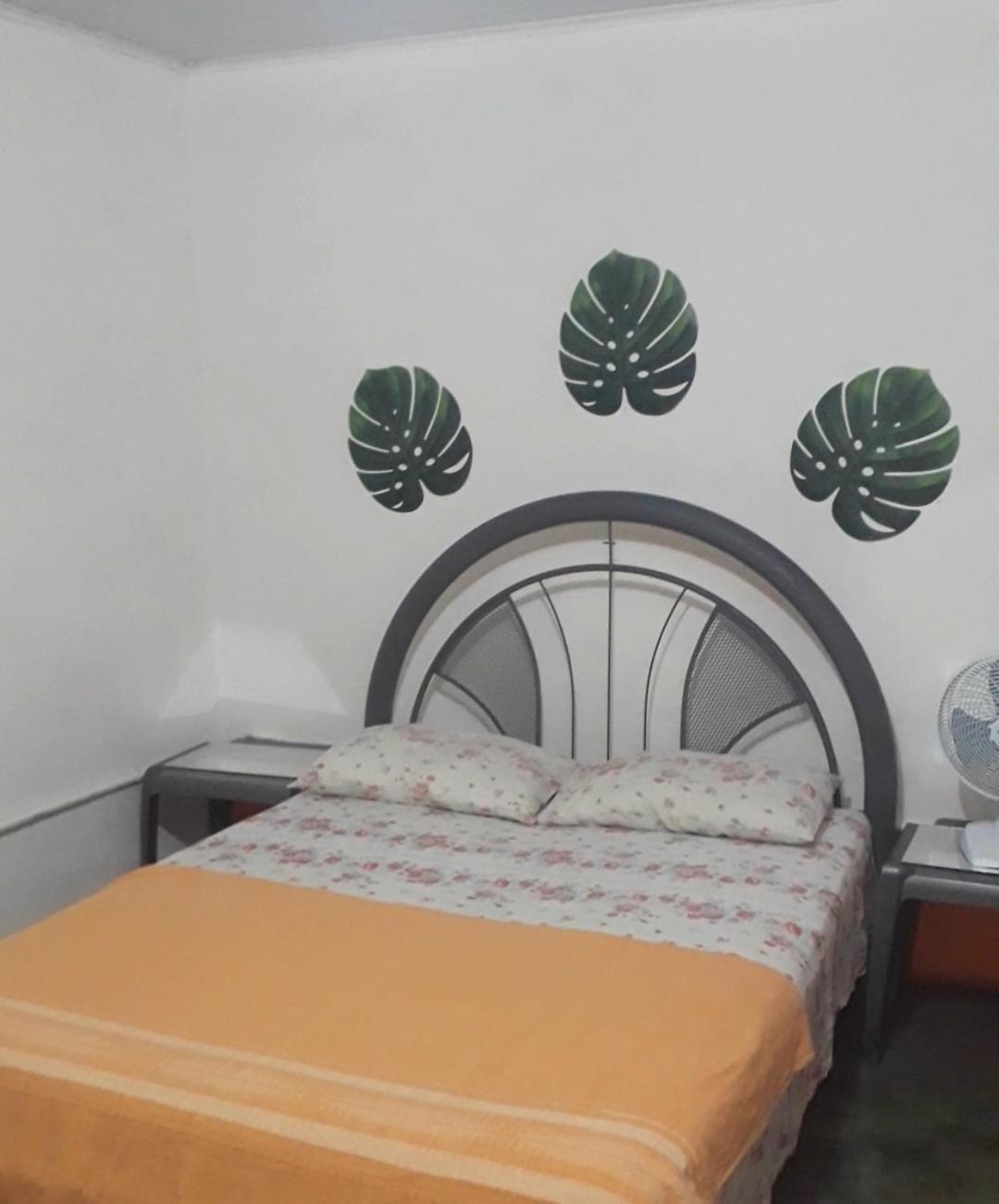 Perto Do Aeroporto De Salvador - Dona Pitanga Hostel Lauro de Freitas Exteriör bild